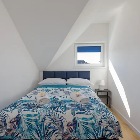 Seaside Escape By Renters Apartament *