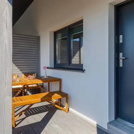 Seaside Escape By Renters