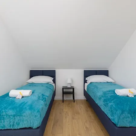 Seaside Escape By Renters *