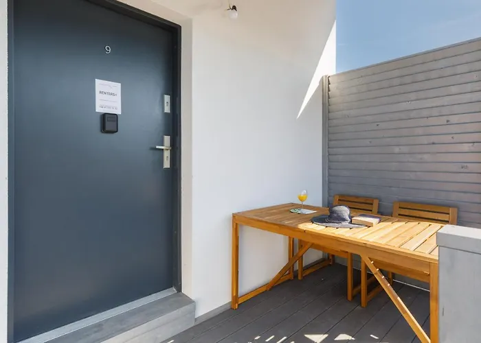 Seaside Escape By Renters Mielenko