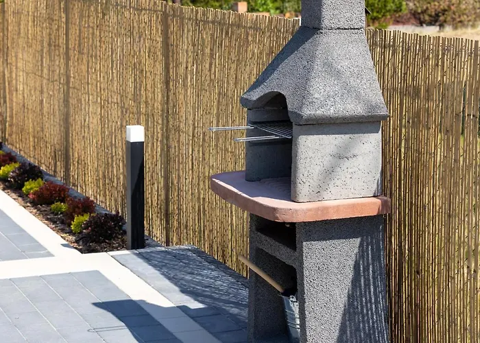 Seaside Escape By Renters Διαμέρισμα